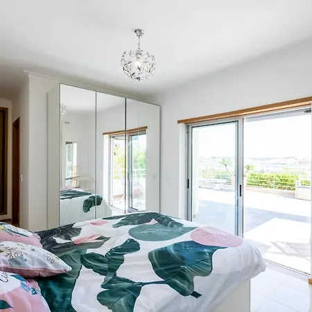 Splendide T3 Avec Terrasse Privée De 140 M2 Da Rocha